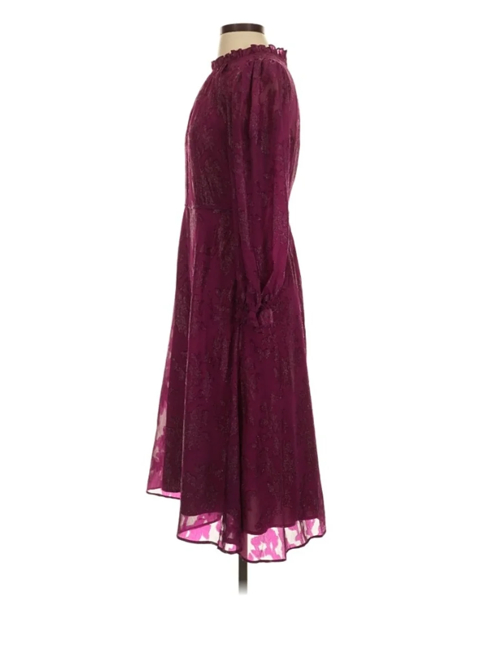 Elegant Burgundy Long-Sleeve Dress - Picture 5 of 9